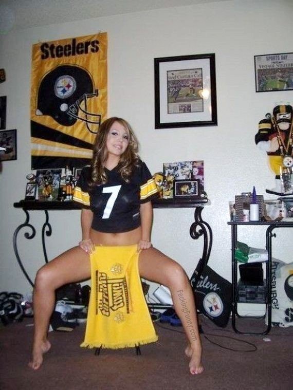 sexy-and-crazy-Pittsburgh-Steelers-football-fan
