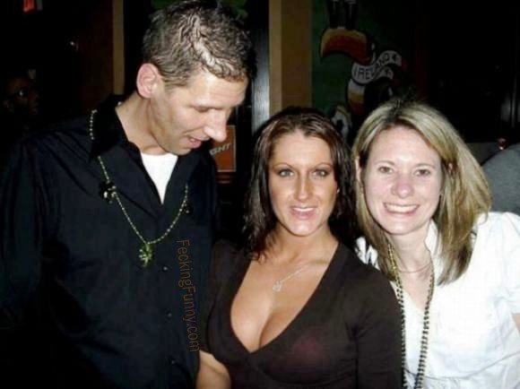 staring-at-boobs-man-with-two-women