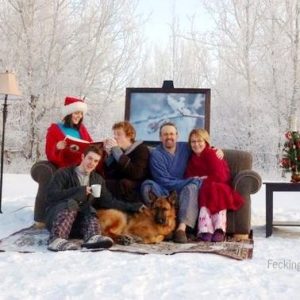 funny-family-outdoor-photo