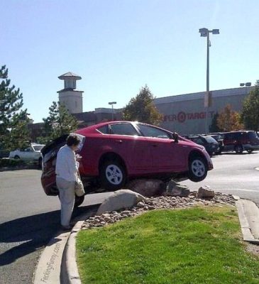 woman-parking-only-she-can-do-it