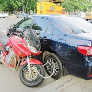 how to lock motorbike in Russia