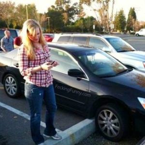 Woman parking: she did it!
