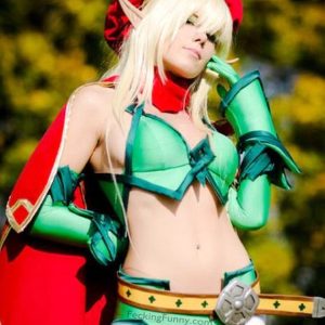 Sexy cosplay babe